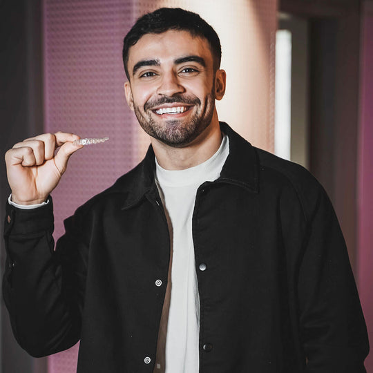 Tooth Shine Pro, cleaner with UV light